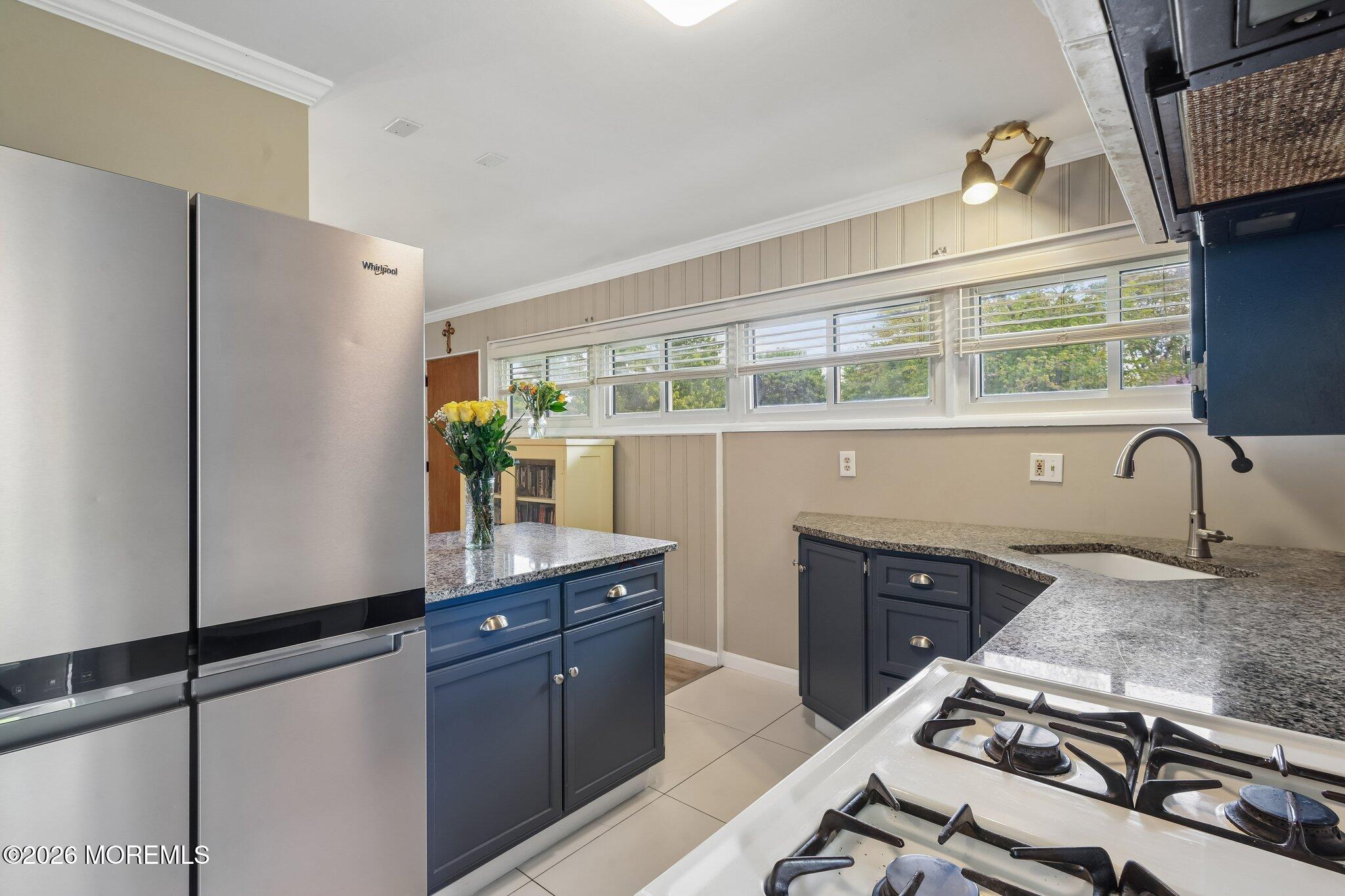 212 Princeton Road Parlin NJ 08859