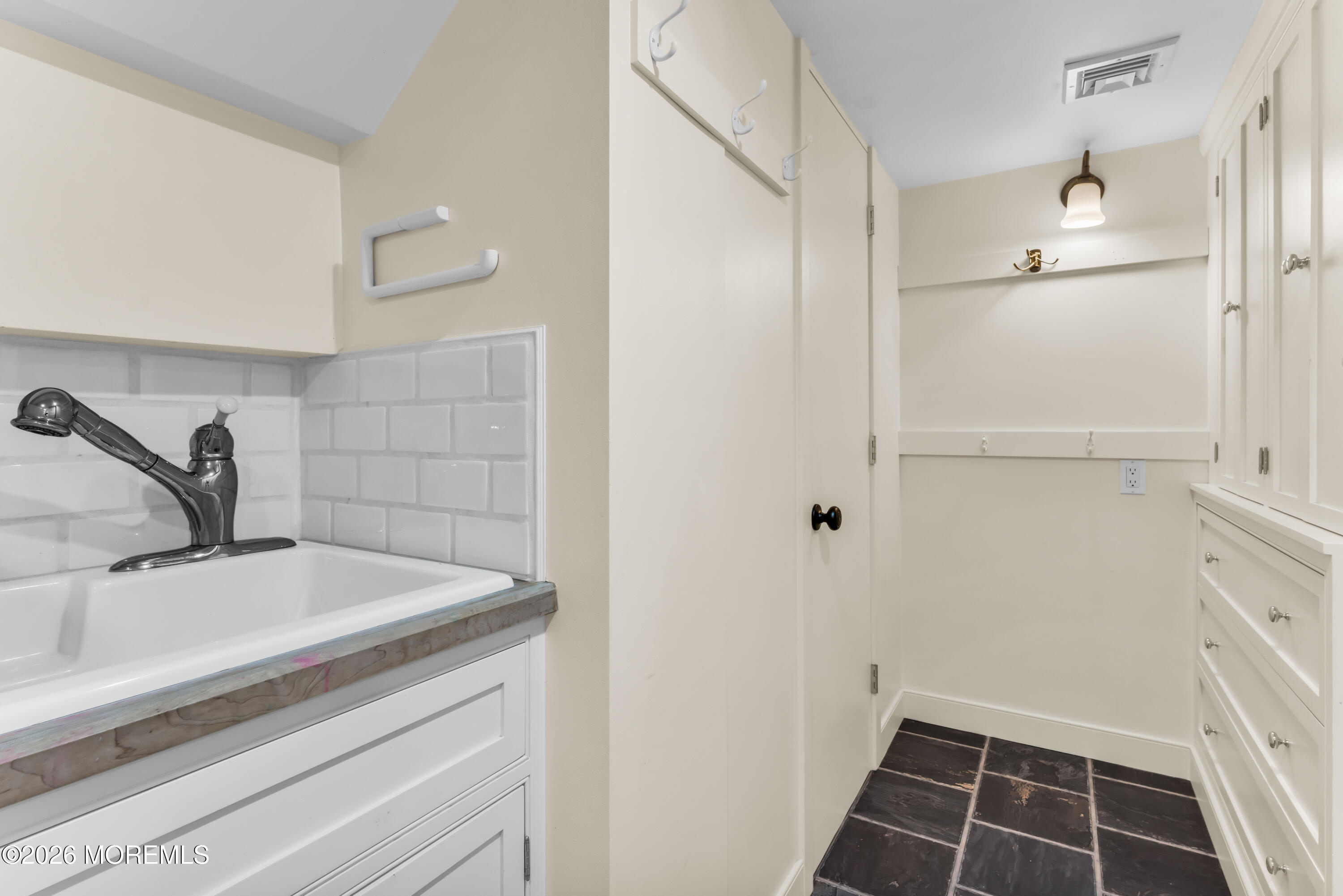 148 Monmouth Road Oakhurst NJ 07755