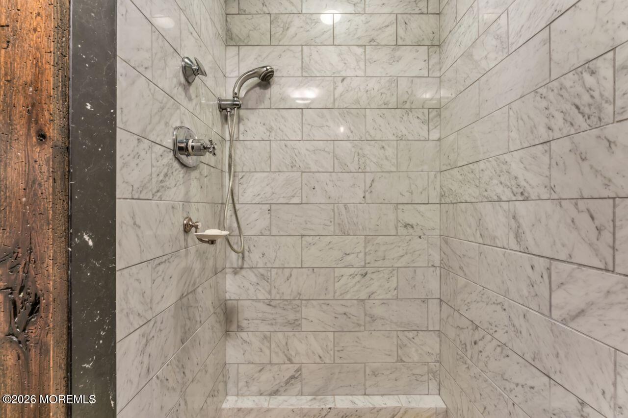 148 Monmouth Road Oakhurst NJ 07755