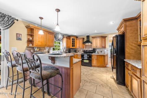 21 Tanglewood Place Monroe NJ 08831
