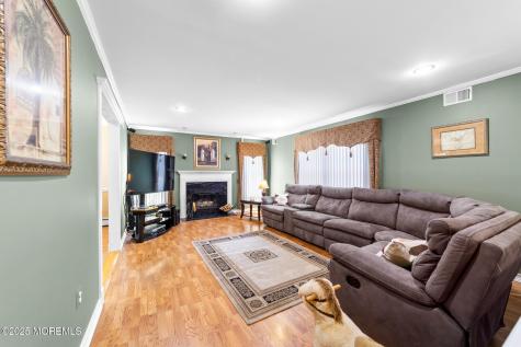 21 Tanglewood Place Monroe NJ 08831