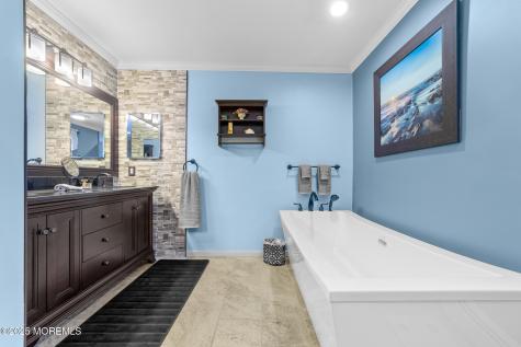 21 Tanglewood Place Monroe NJ 08831