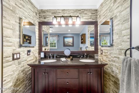 21 Tanglewood Place Monroe NJ 08831