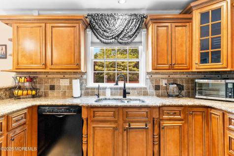 21 Tanglewood Place Monroe NJ 08831