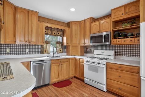 20 Fairfield Road East Brunswick NJ 08816