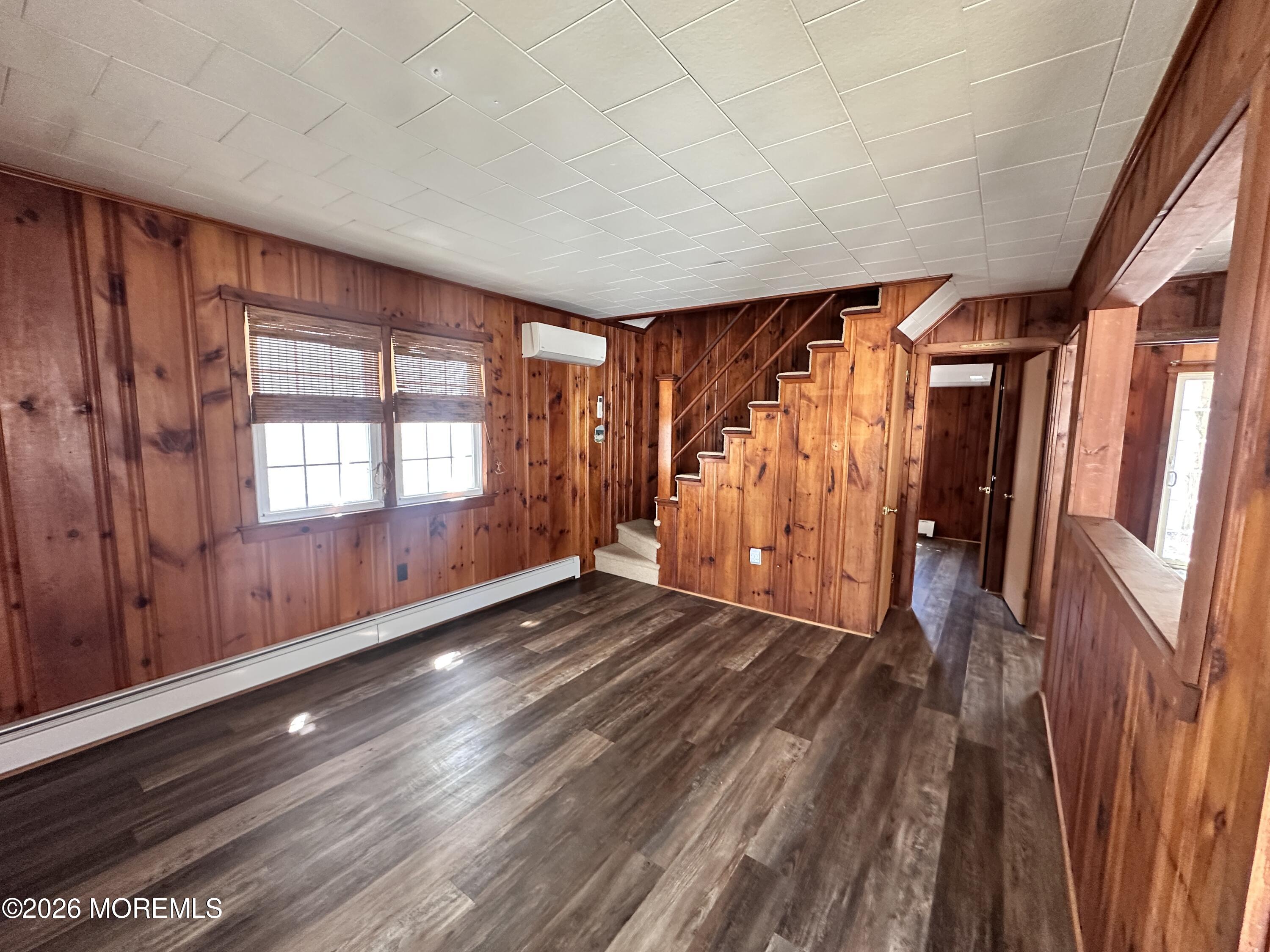 118 E Maryland Avenue Long Beach Twp NJ 08008