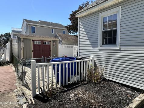 118 E Maryland Avenue Long Beach Twp NJ 08008