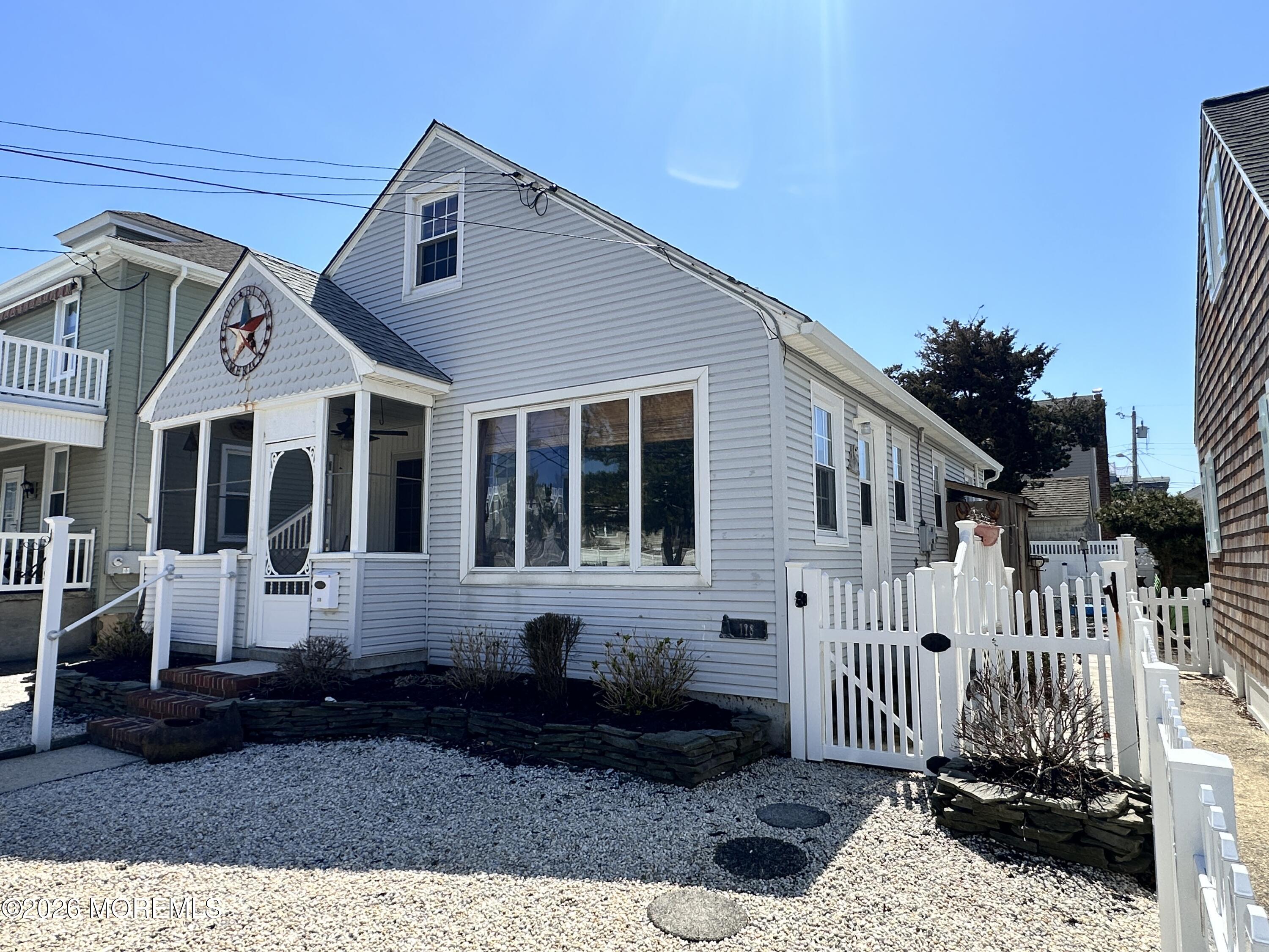 118 E Maryland Avenue Long Beach Twp NJ 08008