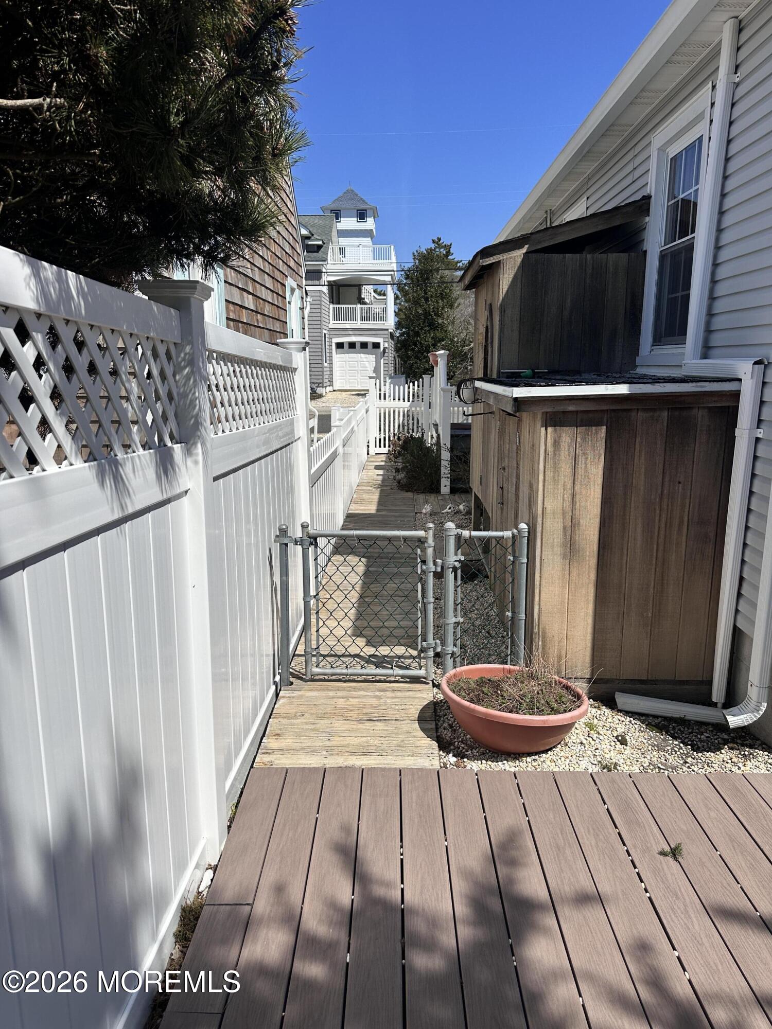 118 E Maryland Avenue Long Beach Twp NJ 08008
