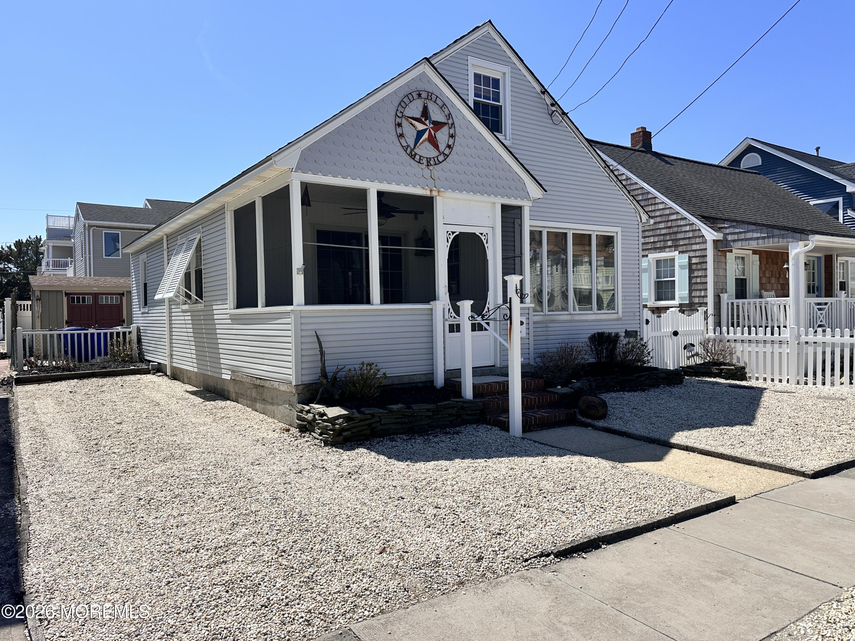 118 E Maryland Avenue Long Beach Twp NJ 08008