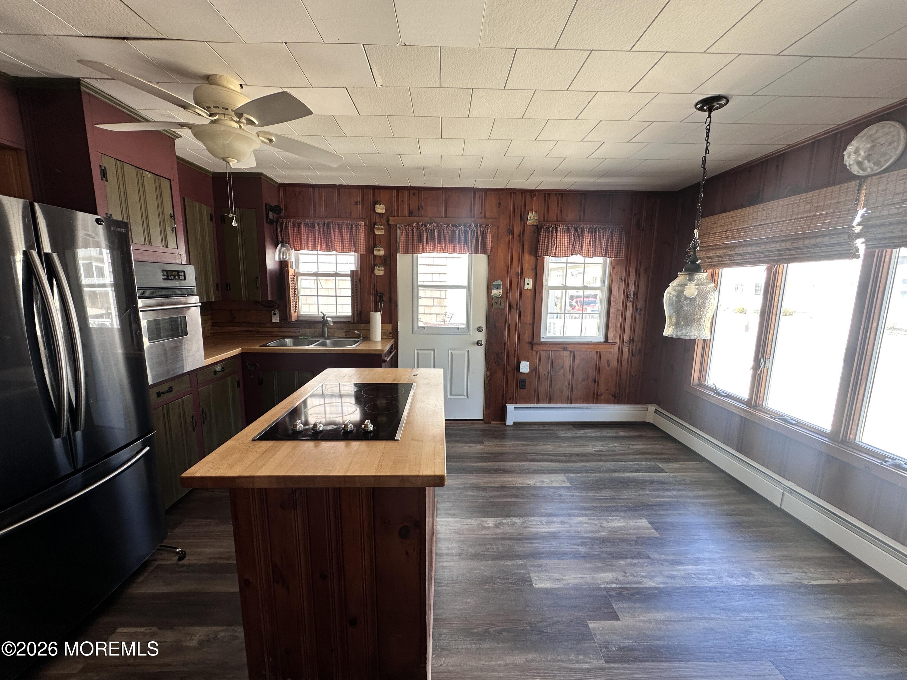 118 E Maryland Avenue Long Beach Twp NJ 08008