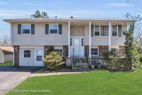 815 Royal Lane Toms River NJ 08753