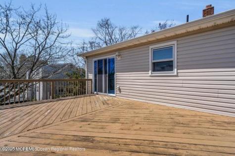 815 Royal Lane Toms River NJ 08753