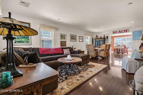 112 Neptune Court Mantoloking NJ 08738