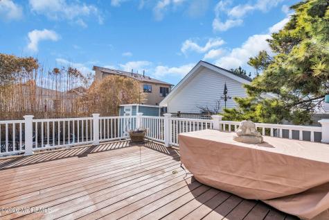 112 Neptune Court Mantoloking NJ 08738