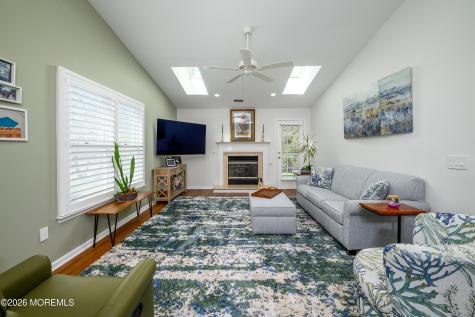2324 N Chanticleer Court Toms River NJ 08755