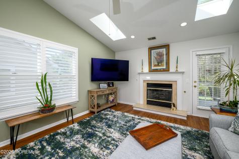 2324 N Chanticleer Court Toms River NJ 08755