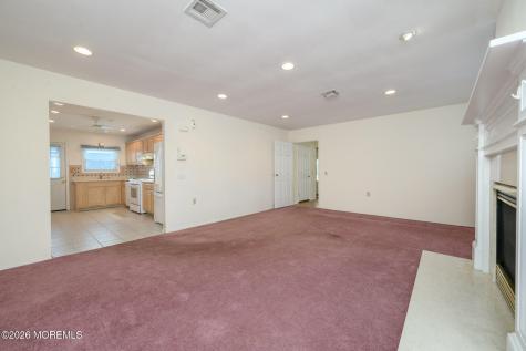 27 Bahamia Drive Toms River NJ 08757