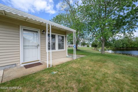 27 Bahamia Drive Toms River NJ 08757