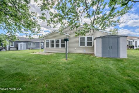 27 Bahamia Drive Toms River NJ 08757