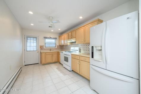 27 Bahamia Drive Toms River NJ 08757