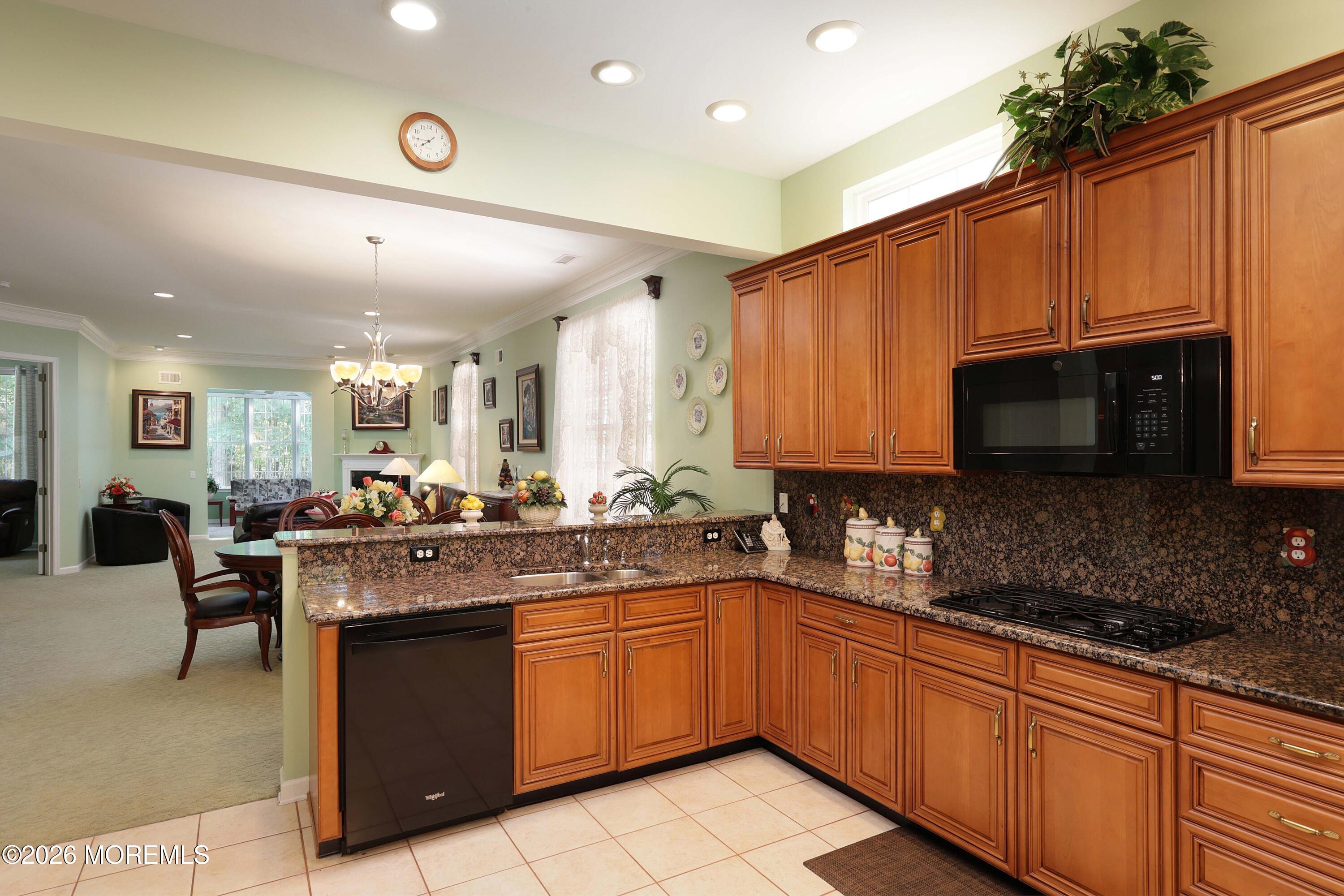 7 Oakhill Court Jackson NJ 08527