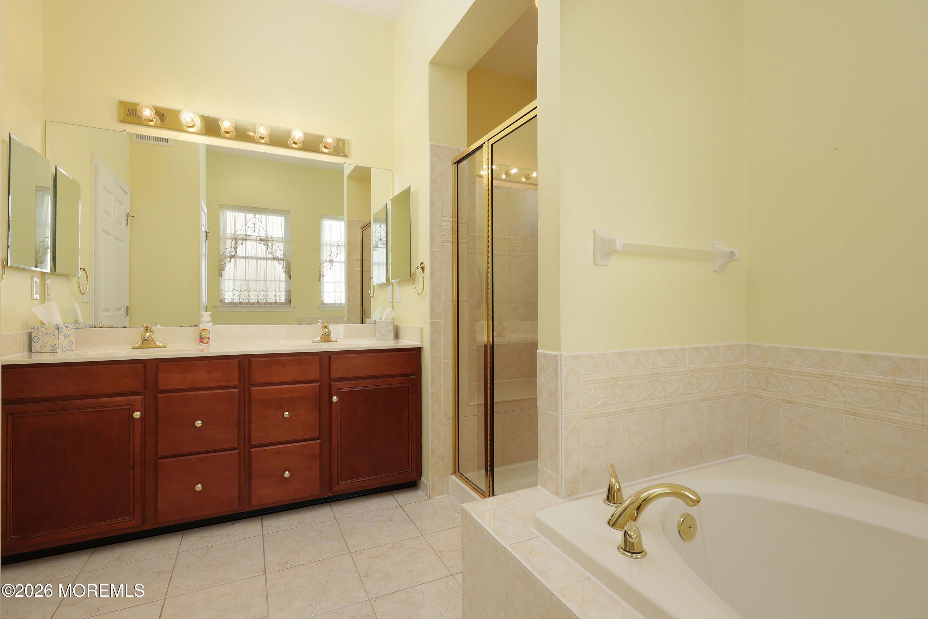 7 Oakhill Court Jackson NJ 08527