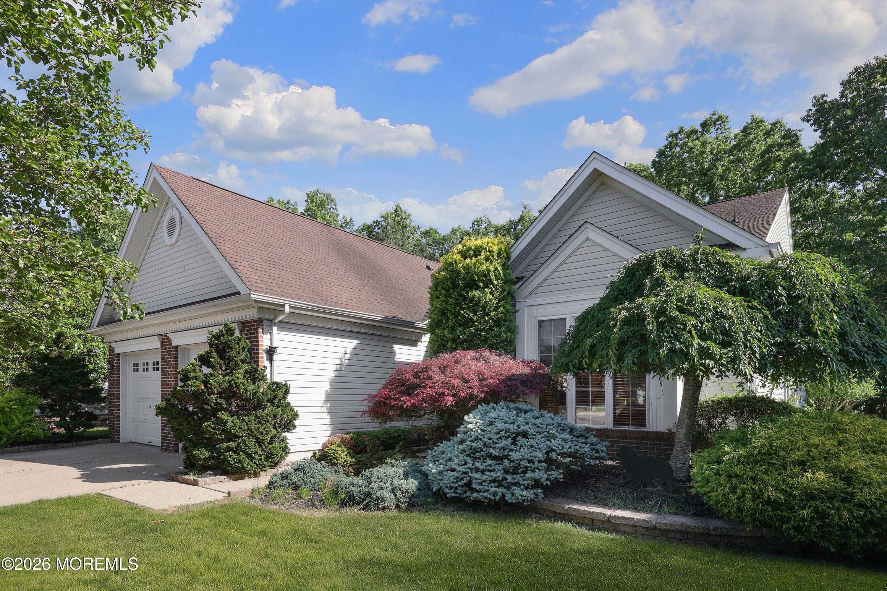 7 Oakhill Court Jackson NJ 08527