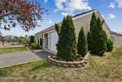 66 Mansfield Avenue Manchester NJ 08759