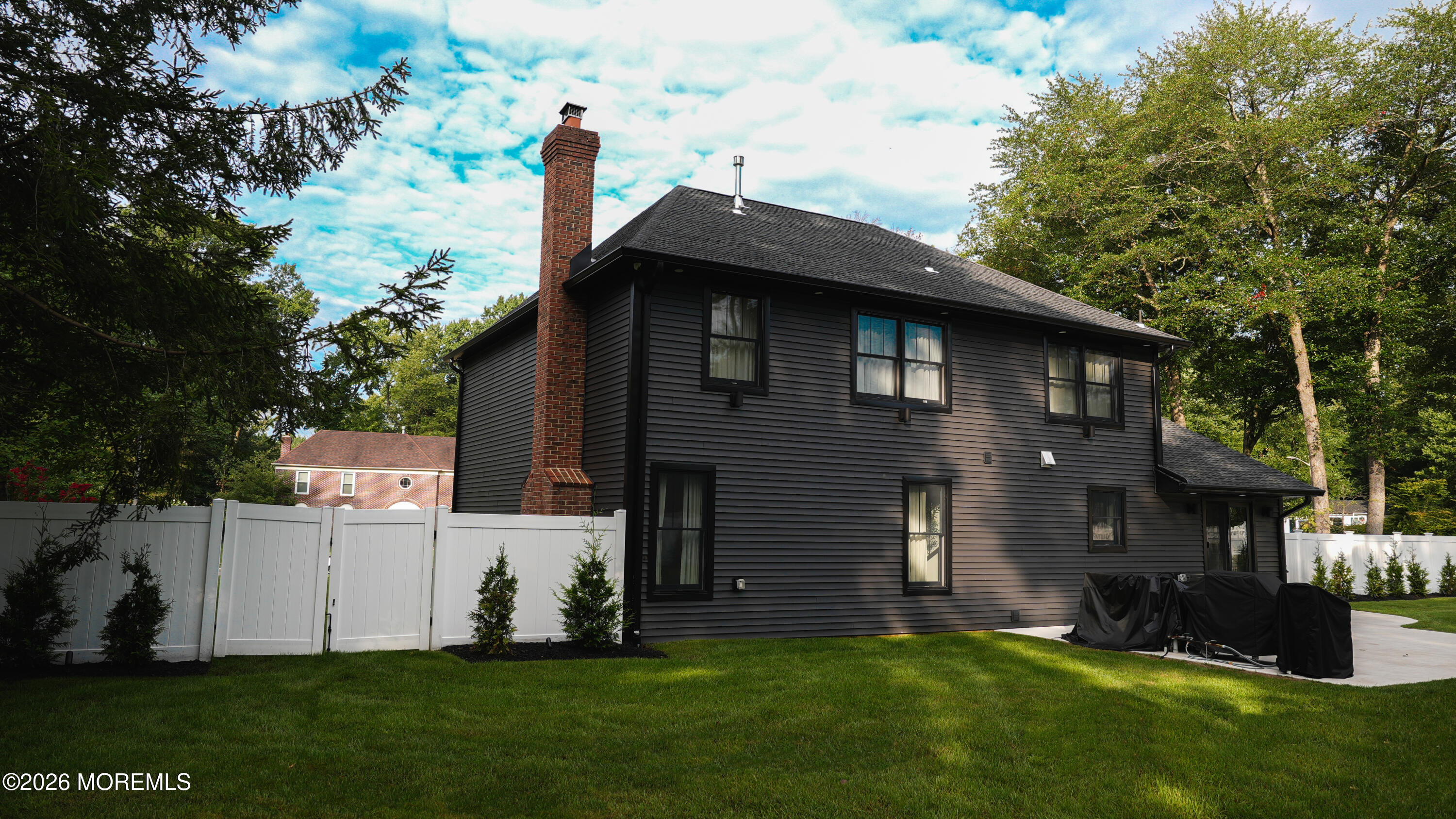 9 Wood Lake Court North Brunswick NJ 08902