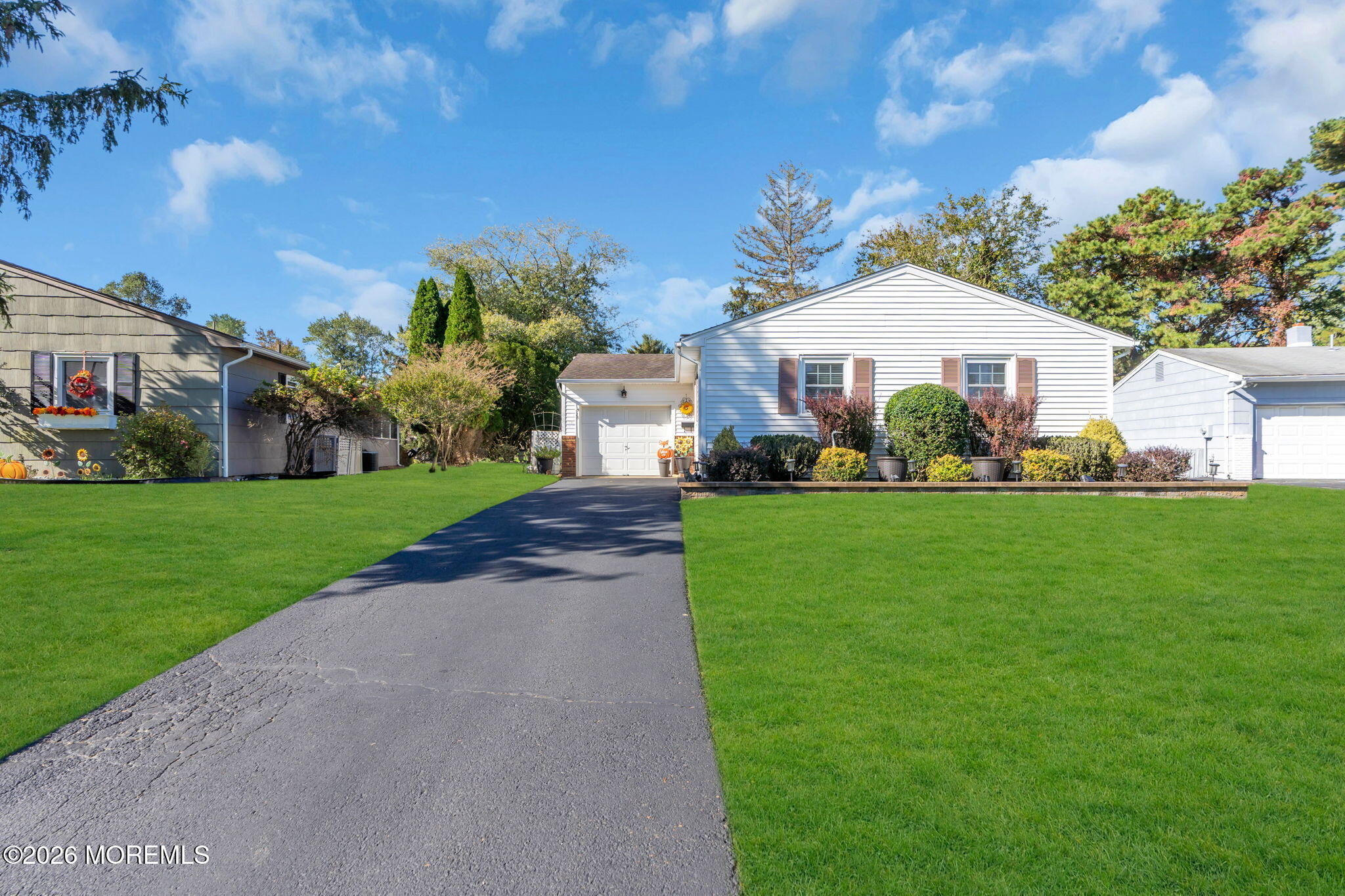 16 Concord Lane Toms River NJ 08757