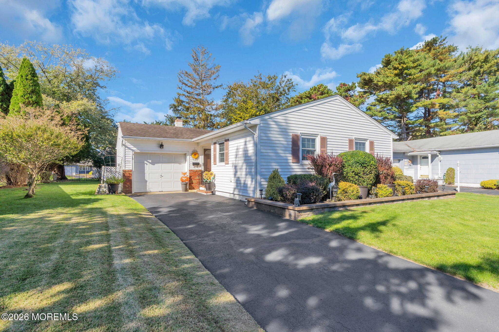 16 Concord Lane Toms River NJ 08757