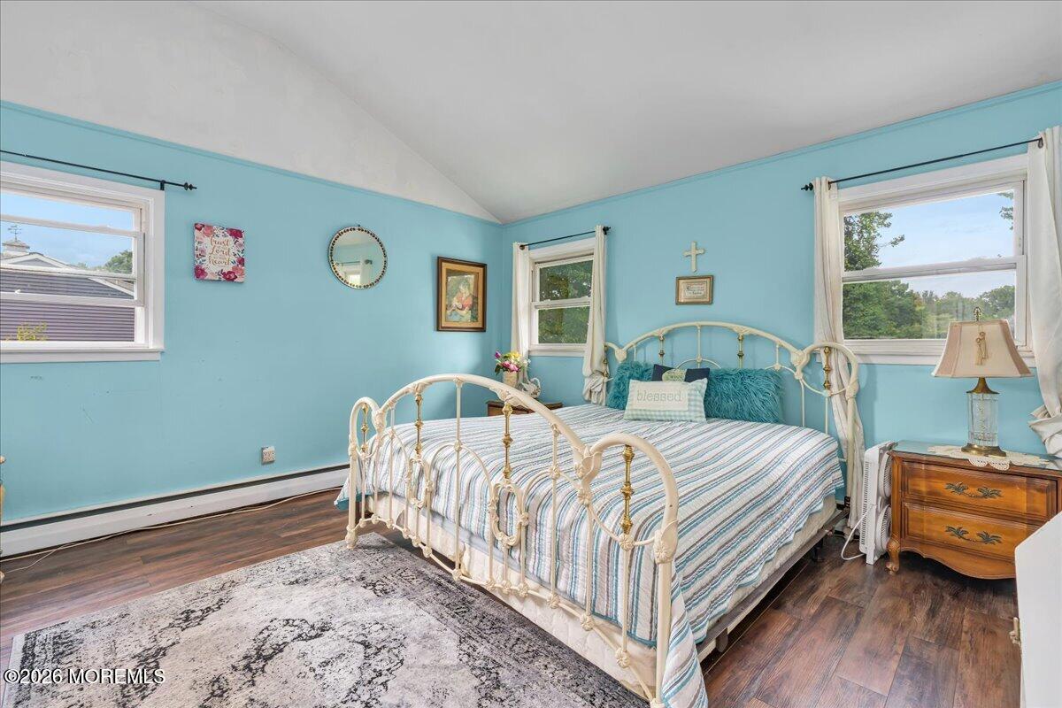 83 Walnut Ave Avenue Red Bank NJ 07701