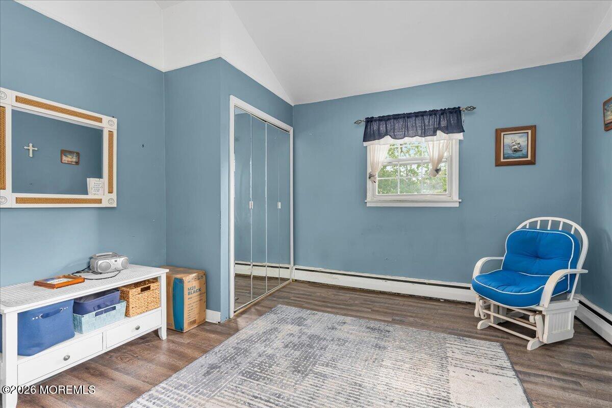 83 Walnut Ave Avenue Red Bank NJ 07701