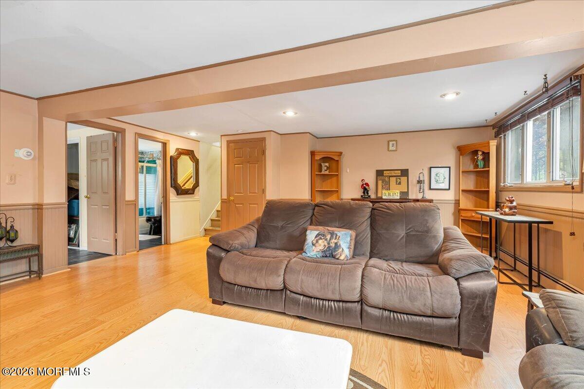 83 Walnut Ave Avenue Red Bank NJ 07701