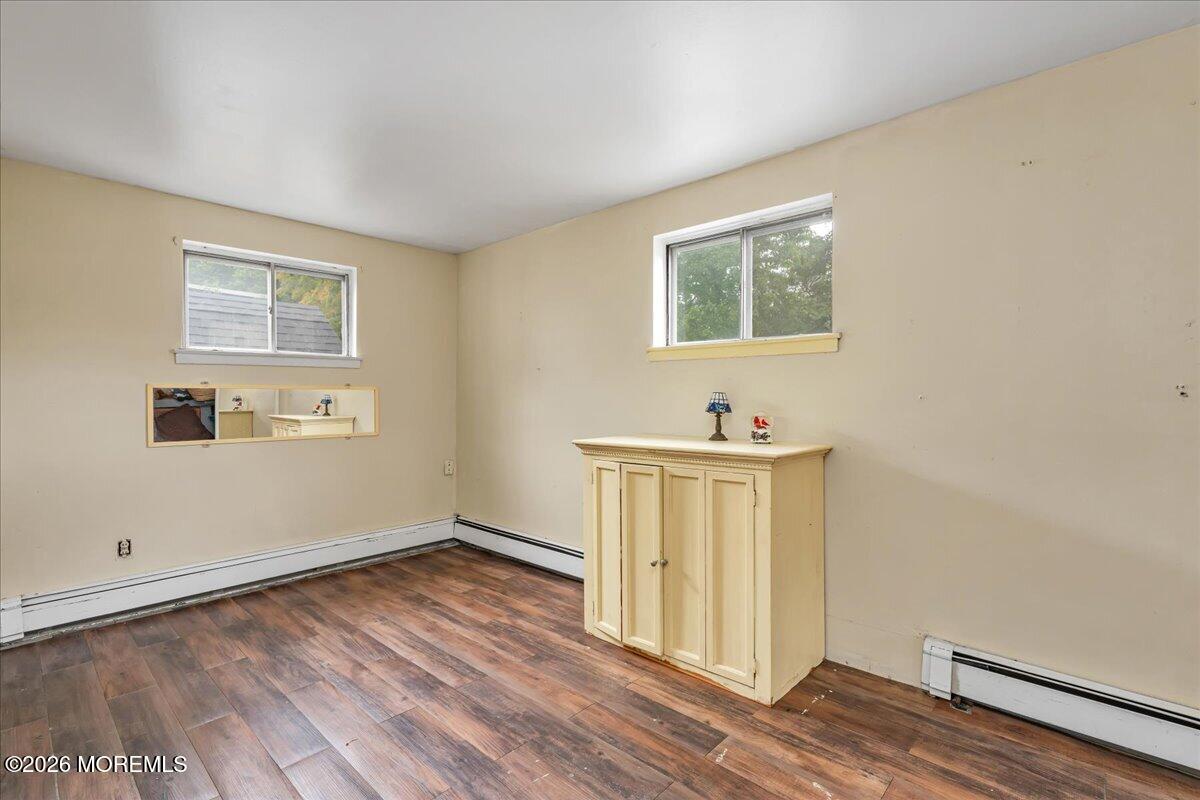 83 Walnut Ave Avenue Red Bank NJ 07701