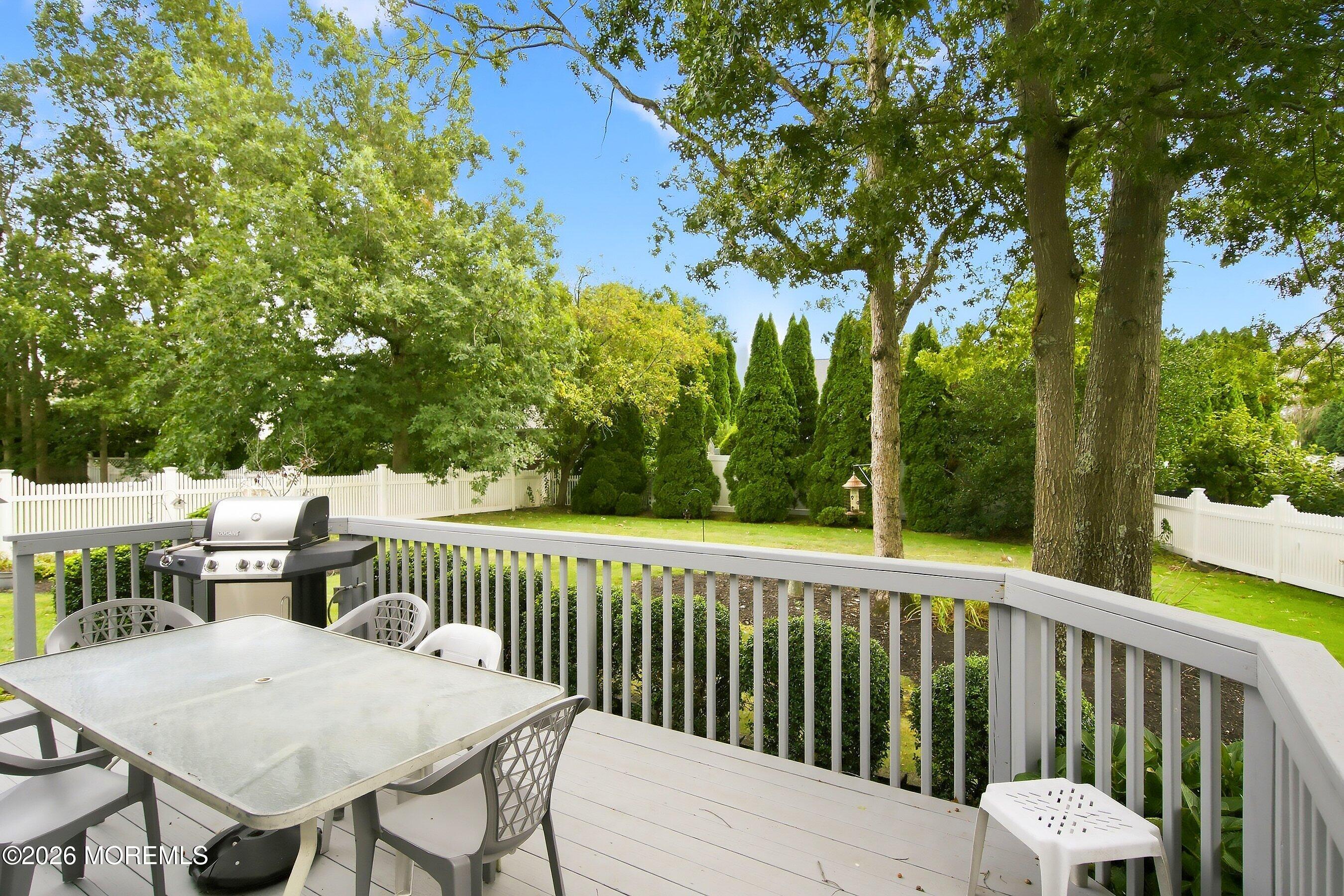 105 Cruise Road Manahawkin NJ 08050
