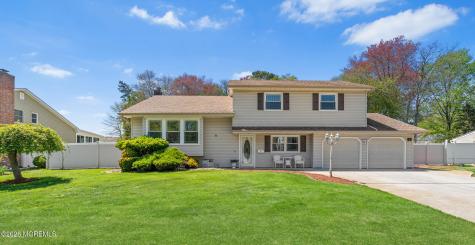 6 Pittsfield Road Howell NJ 07731