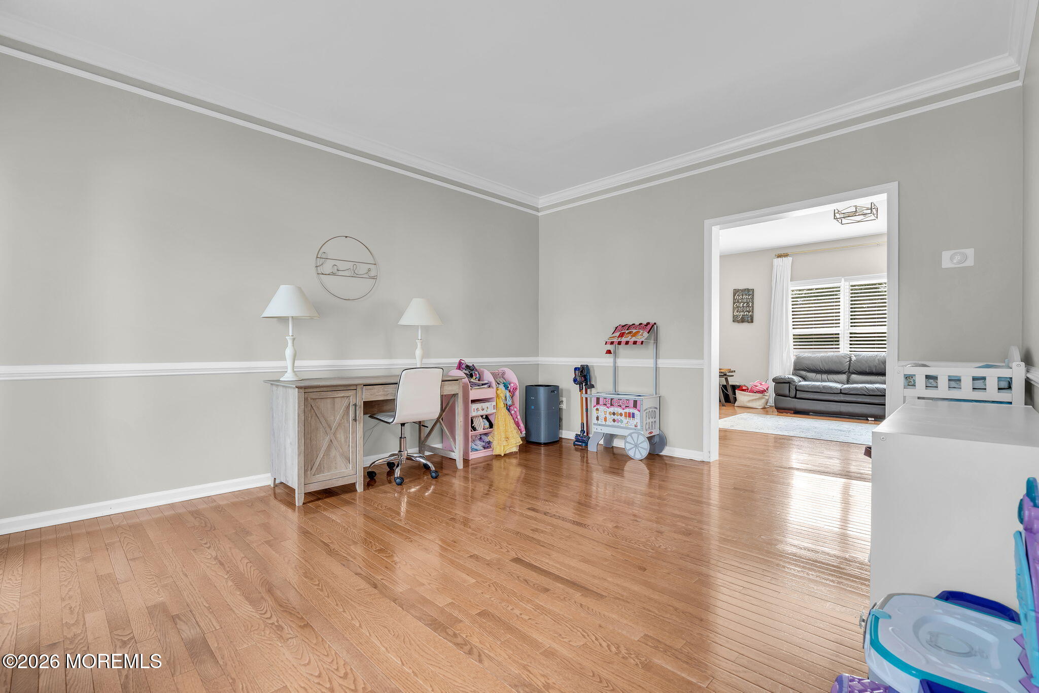 6 Snead Court Farmingdale NJ 07727
