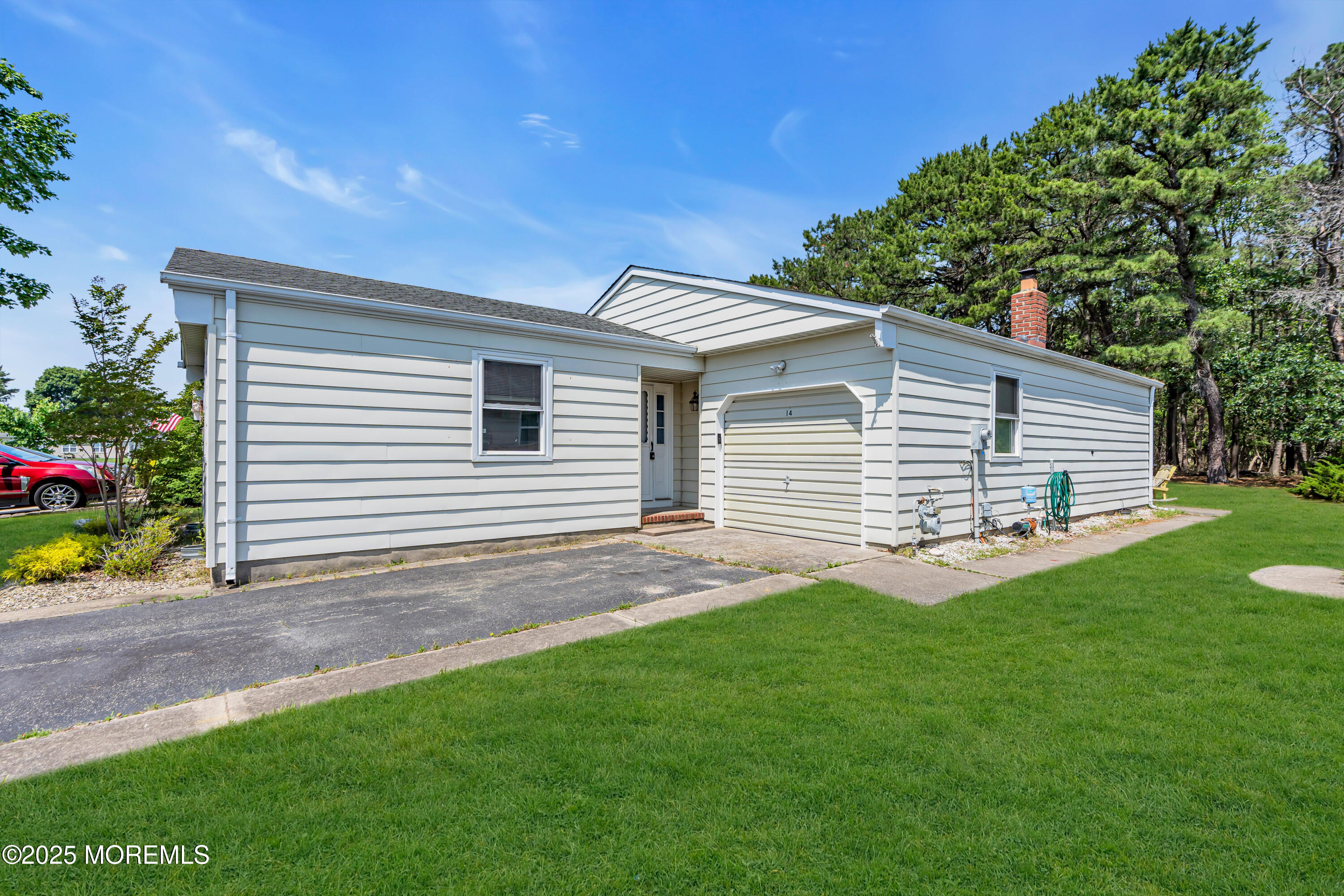 14 Portsmouth Drive Toms River NJ 08757