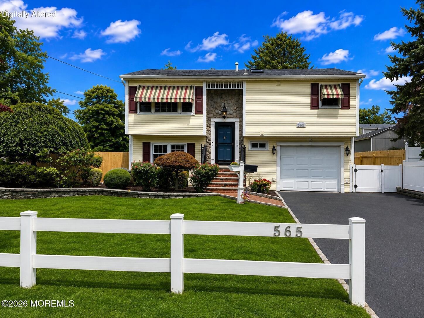 565 Sumner Avenue Belford NJ 07718