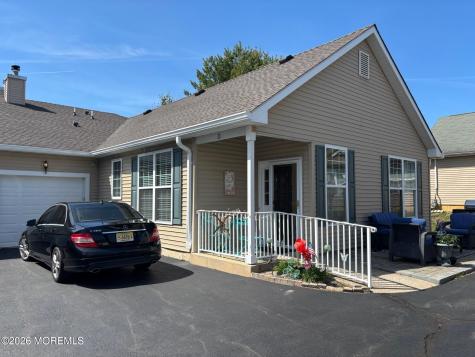 20 Winkle Court Whiting NJ 08759
