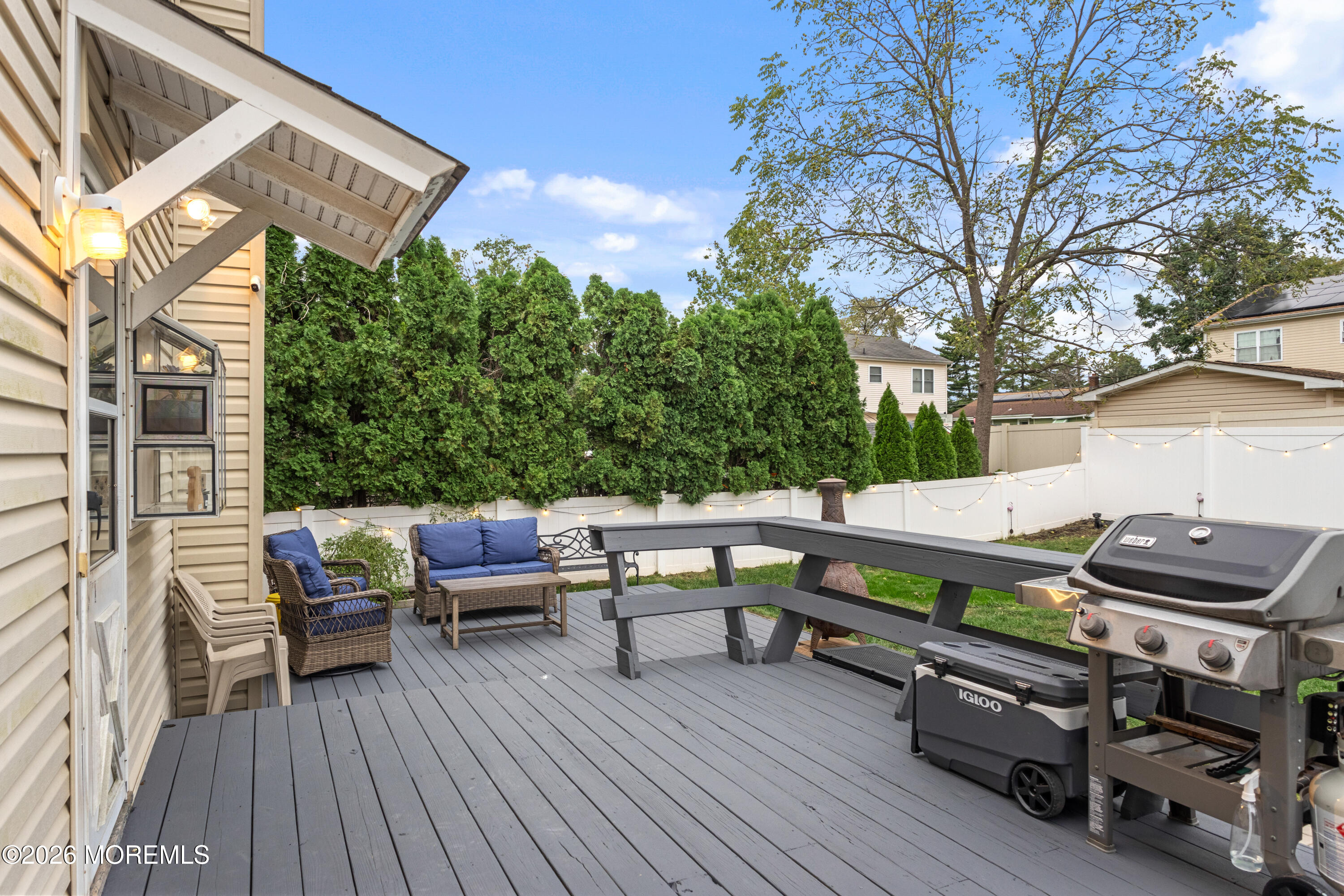 16 Vanderbilt Place Woodbridge NJ 07095