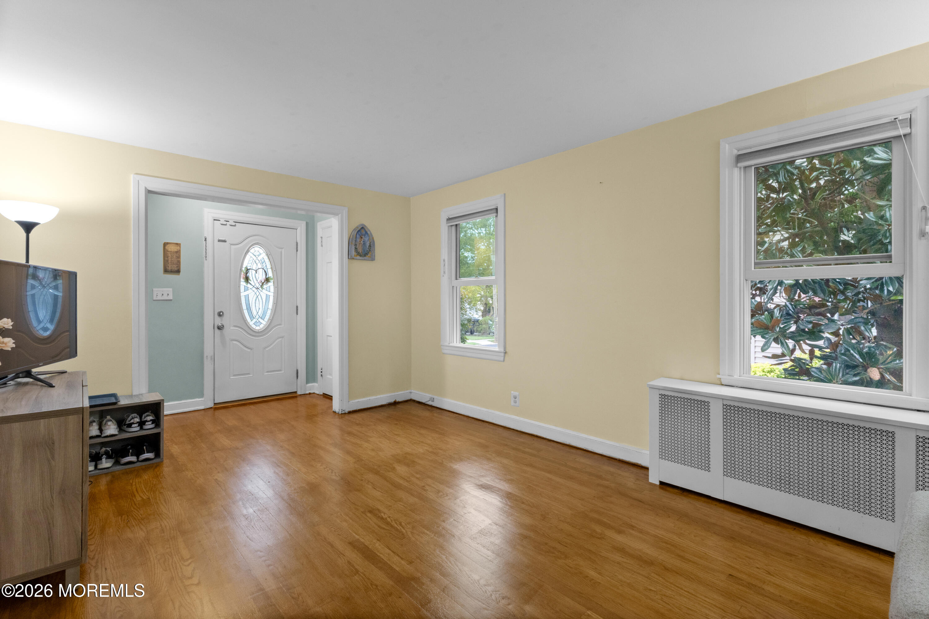 16 Vanderbilt Place Woodbridge NJ 07095