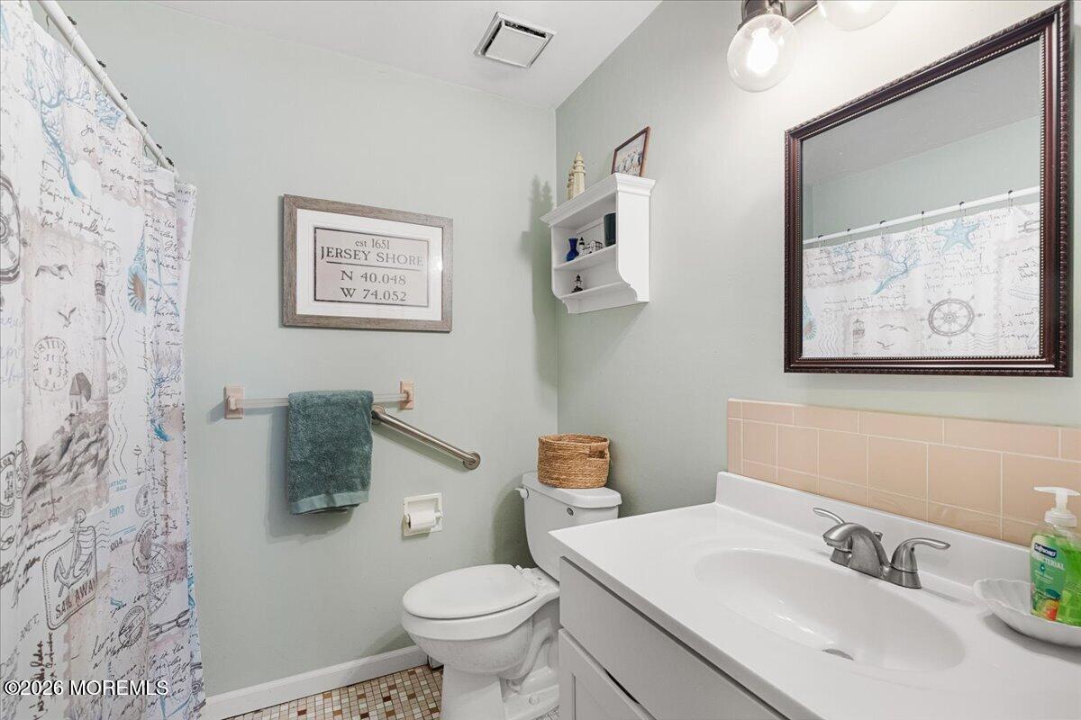 57 Hyannis Street Toms River NJ 08757