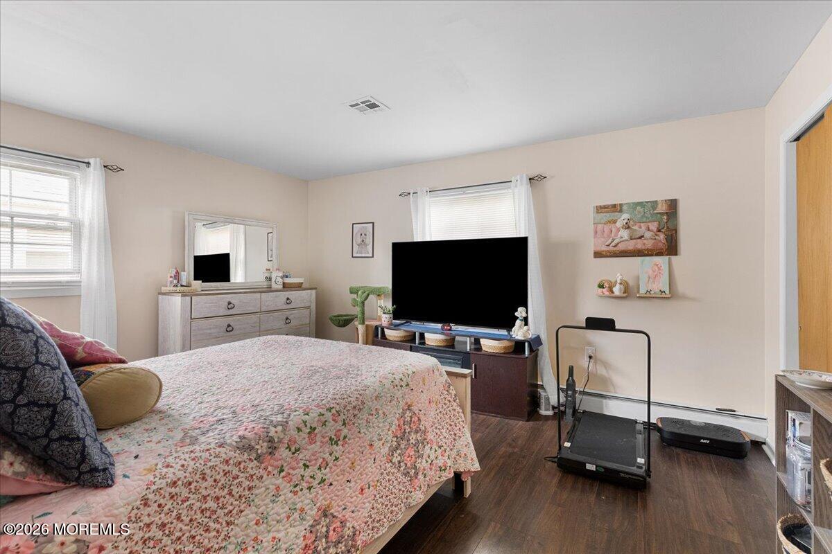 57 Hyannis Street Toms River NJ 08757