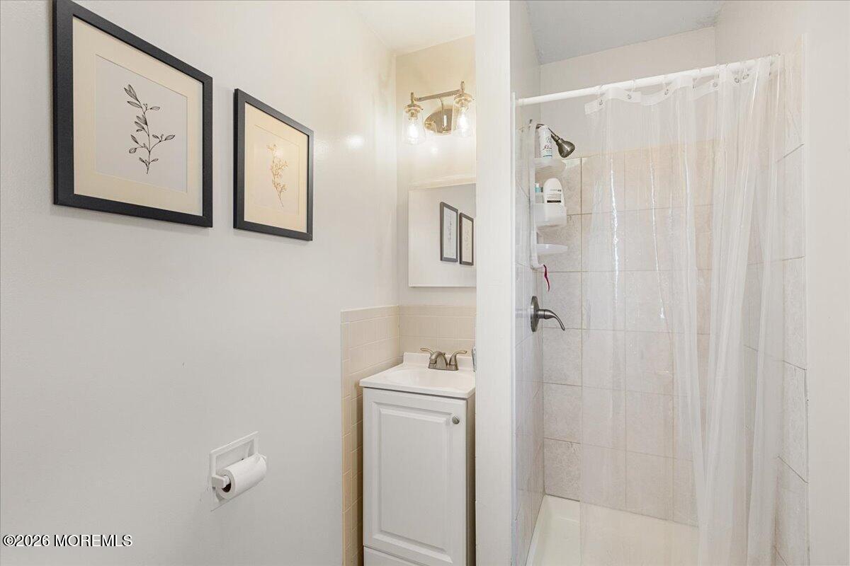 57 Hyannis Street Toms River NJ 08757