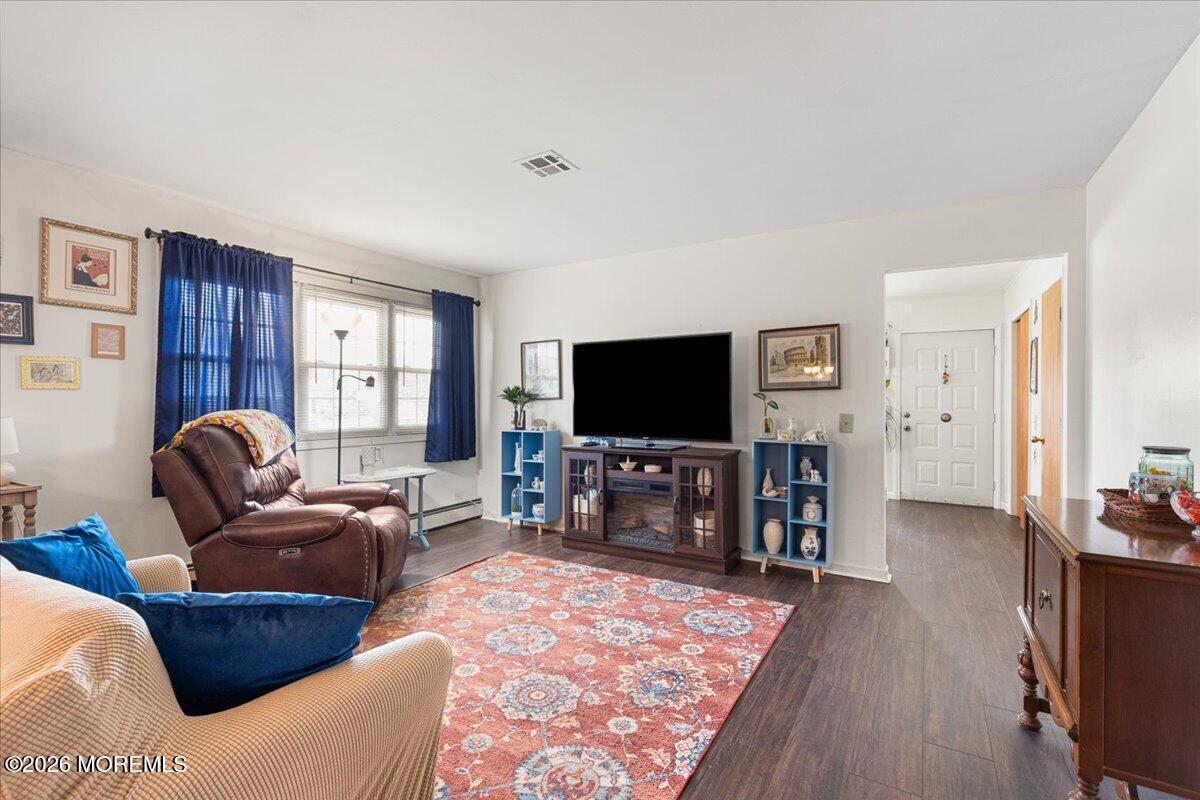 57 Hyannis Street Toms River NJ 08757