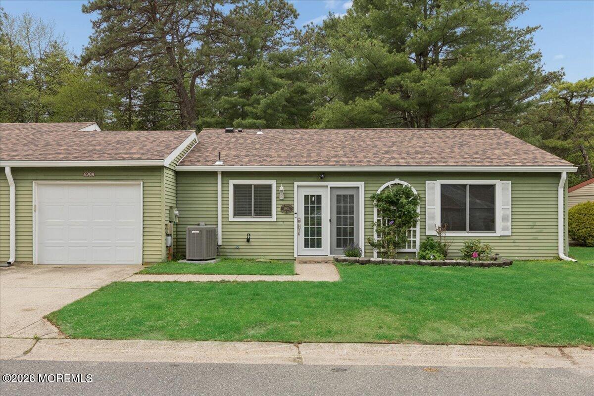 690A Friar Court Manchester NJ 08759