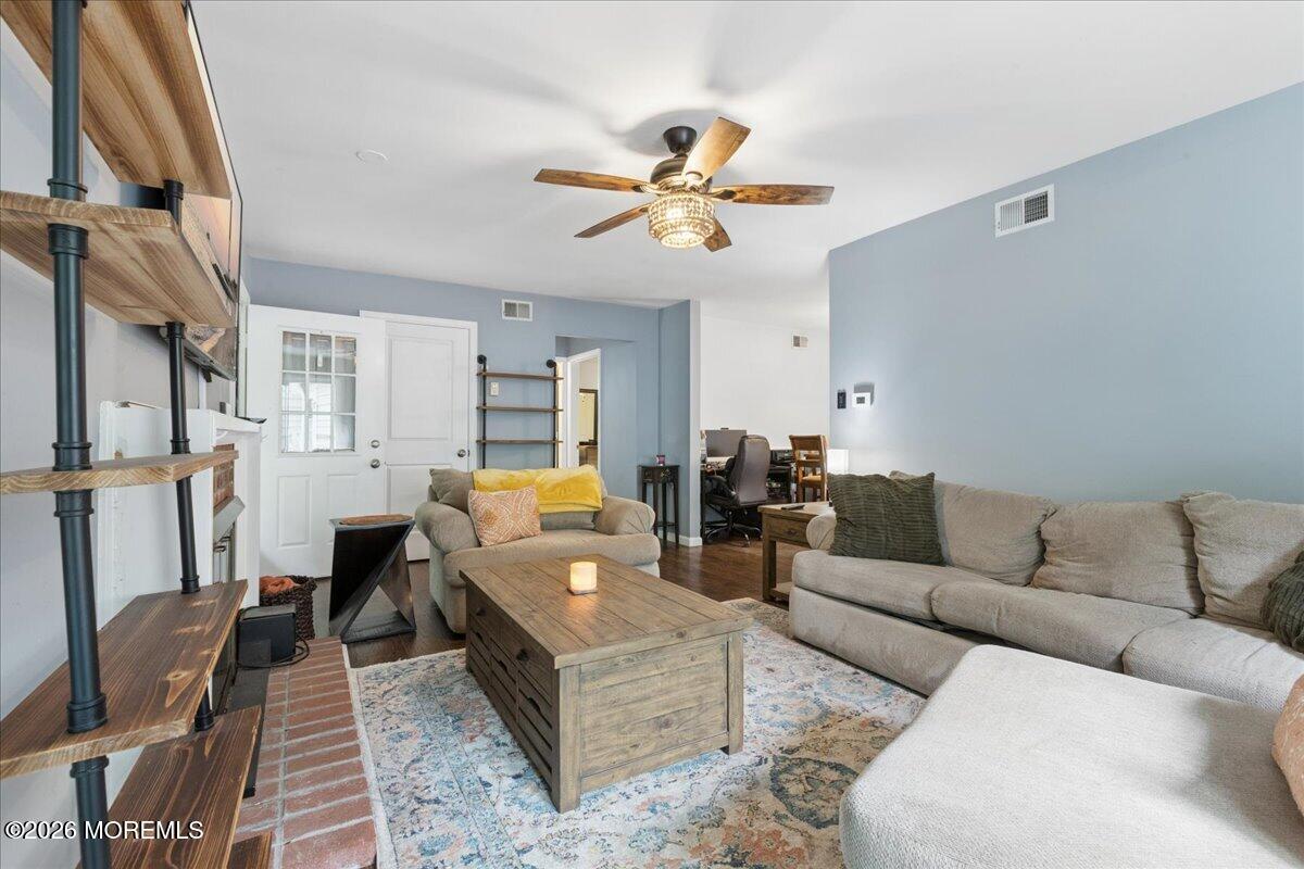 690A Friar Court Manchester NJ 08759